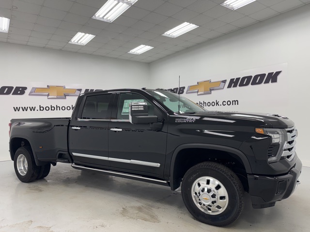 new 2025 Chevrolet Silverado 3500HD car, priced at $92,935