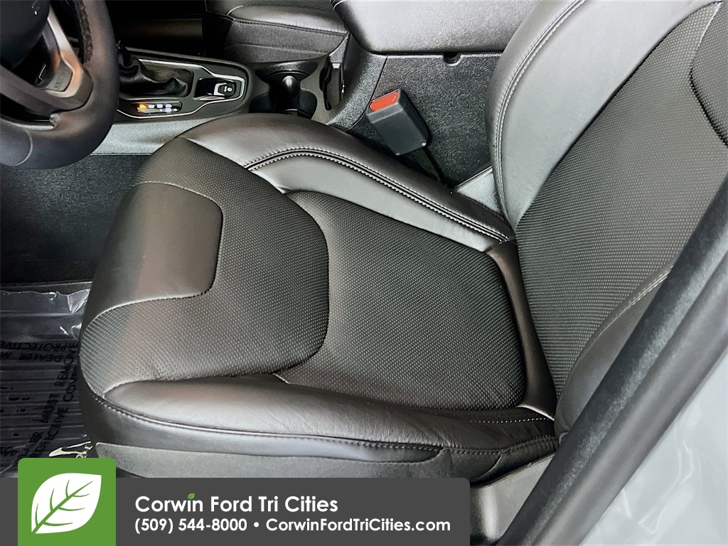 used 2021 Jeep Cherokee car, priced at $22,340