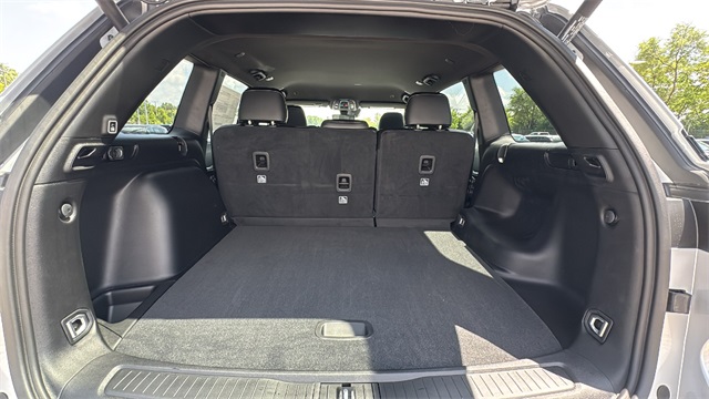 new 2025 Jeep Grand Cherokee car, priced at $45,912