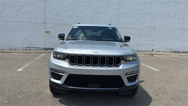 new 2025 Jeep Grand Cherokee car, priced at $45,912