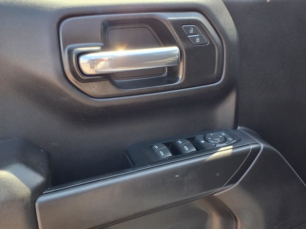 used 2023 Chevrolet Silverado 1500 car, priced at $31,901