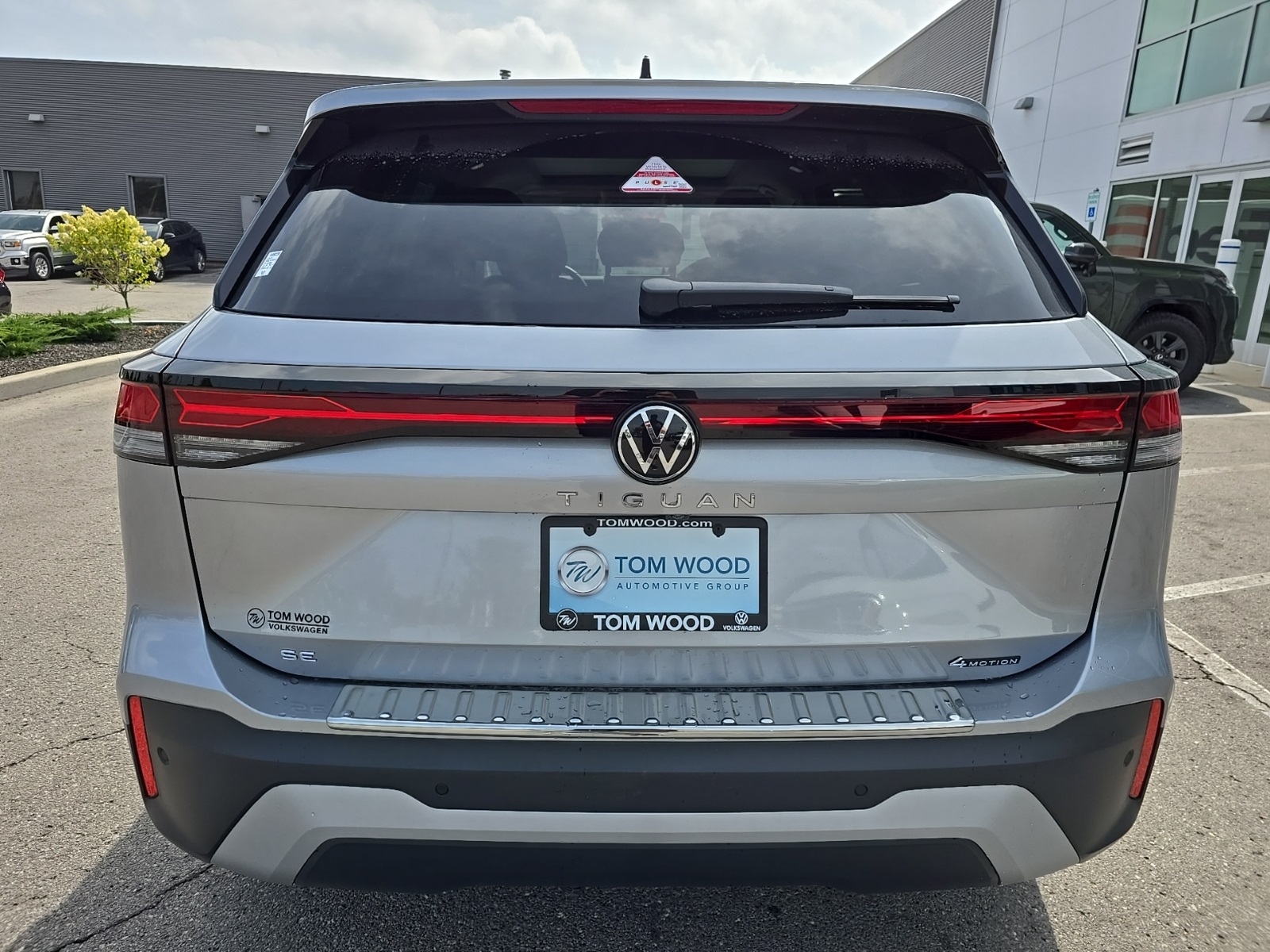 new 2025 Volkswagen Tiguan car, priced at $35,752