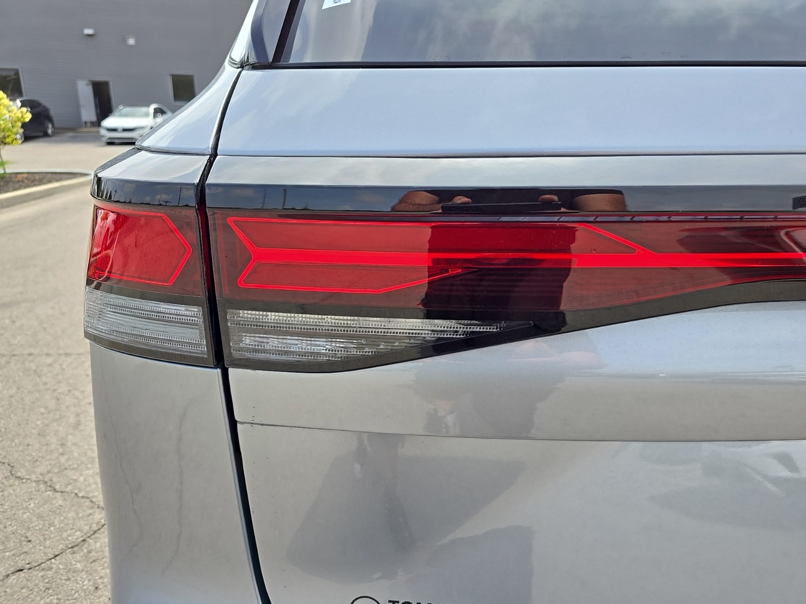 new 2025 Volkswagen Tiguan car, priced at $35,752