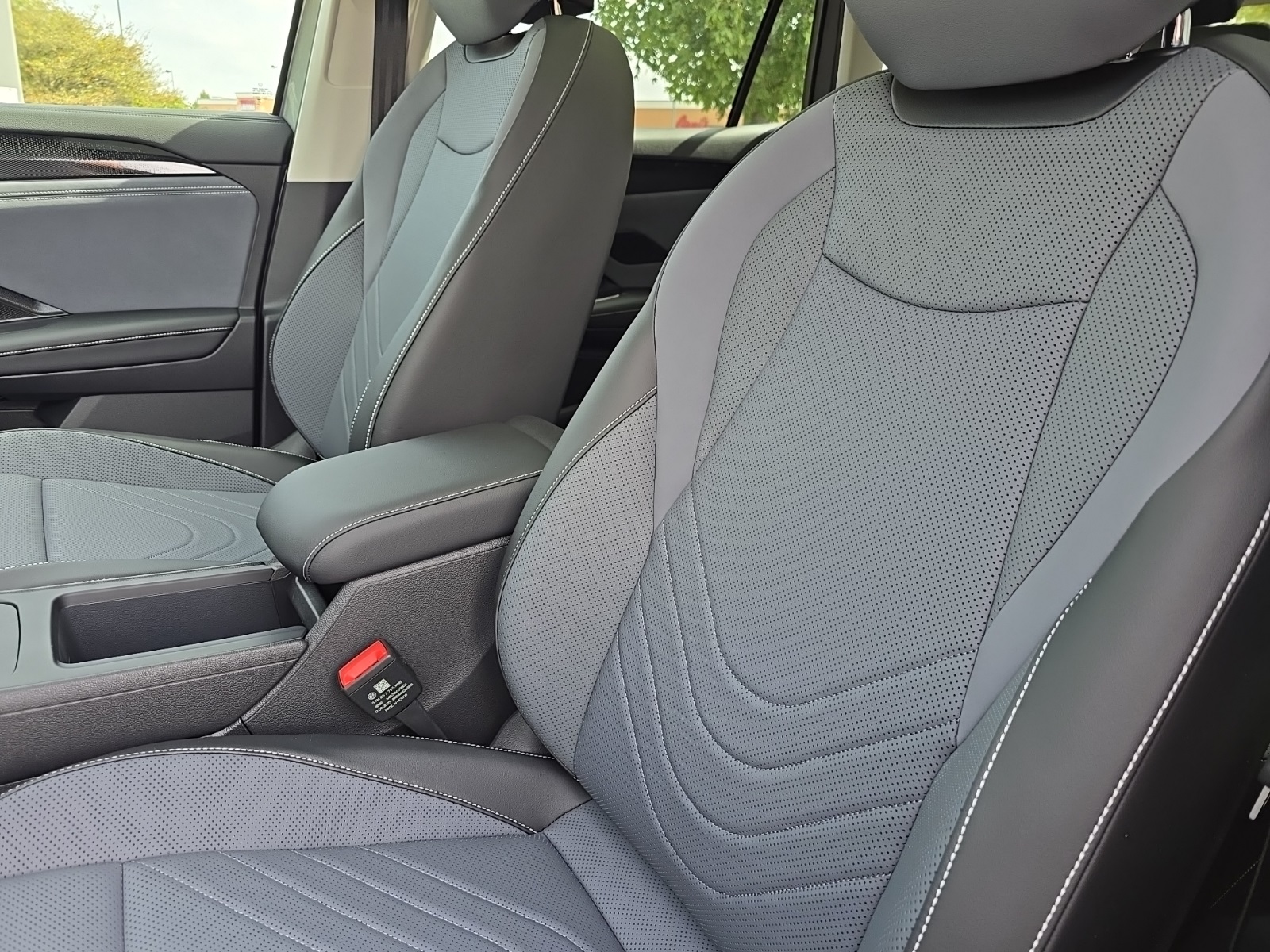 new 2025 Volkswagen Tiguan car, priced at $35,752