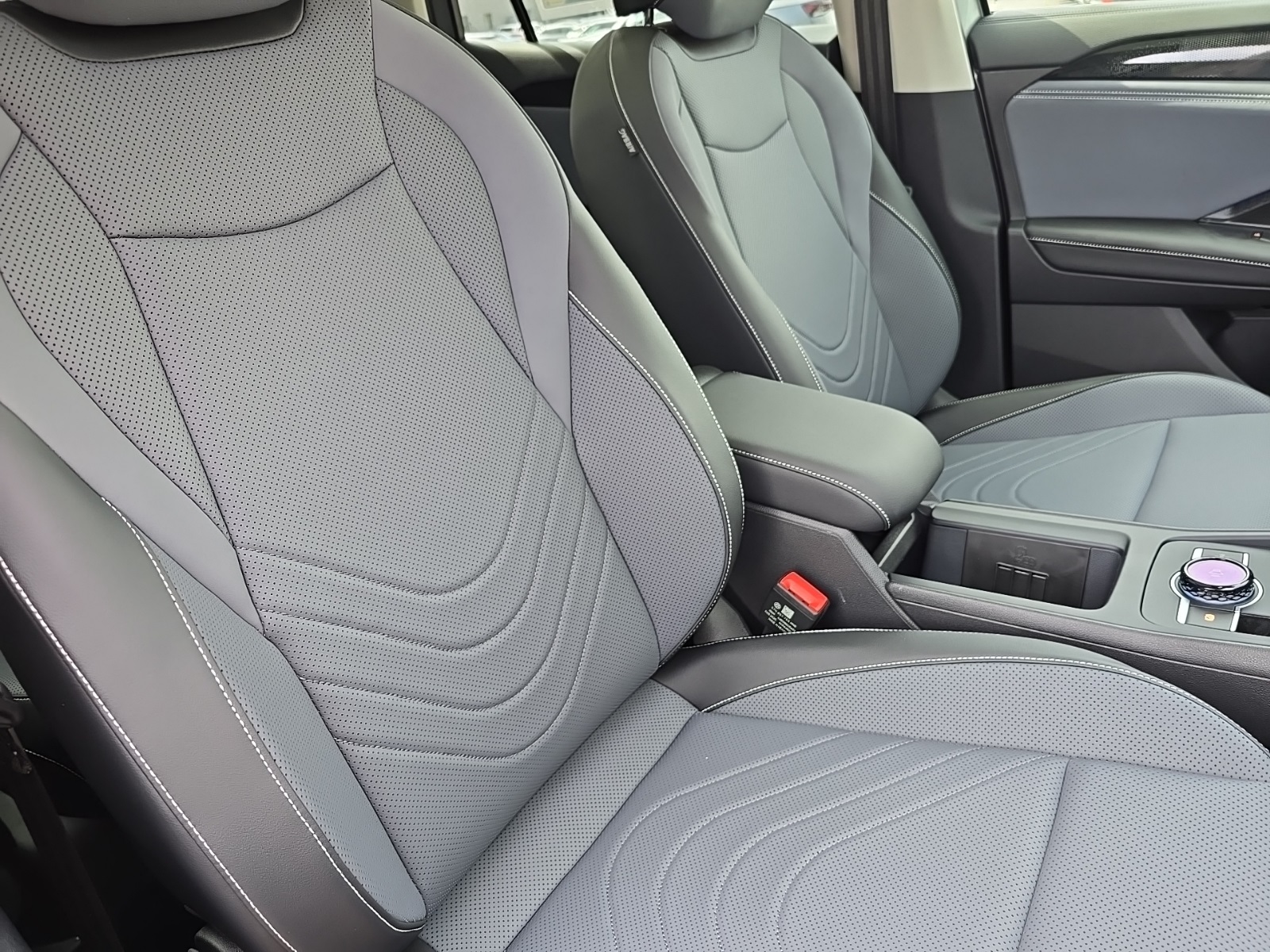 new 2025 Volkswagen Tiguan car, priced at $35,752