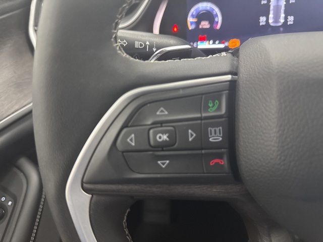 used 2023 Jeep Grand Cherokee car, priced at $35,335