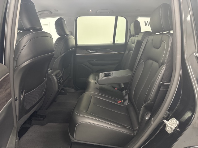 used 2023 Jeep Grand Cherokee car, priced at $35,335