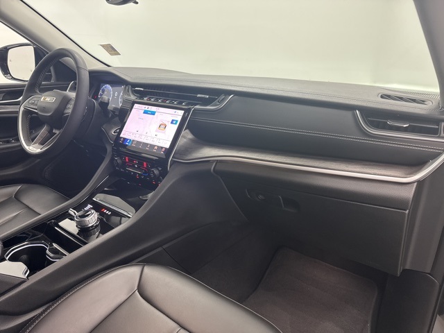 used 2023 Jeep Grand Cherokee car, priced at $35,335