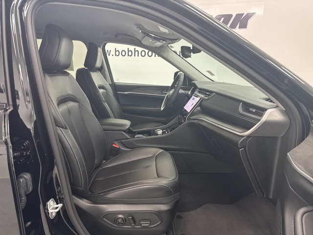 used 2023 Jeep Grand Cherokee car, priced at $35,335