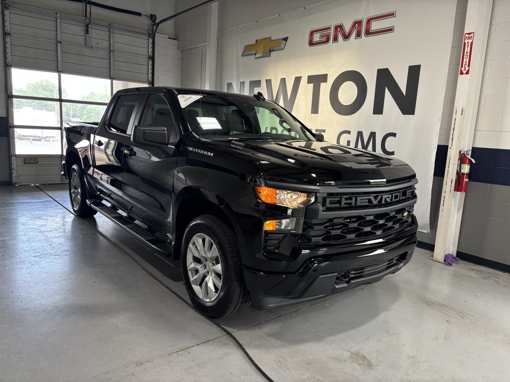 new 2025 Chevrolet Silverado 1500 car, priced at $44,397