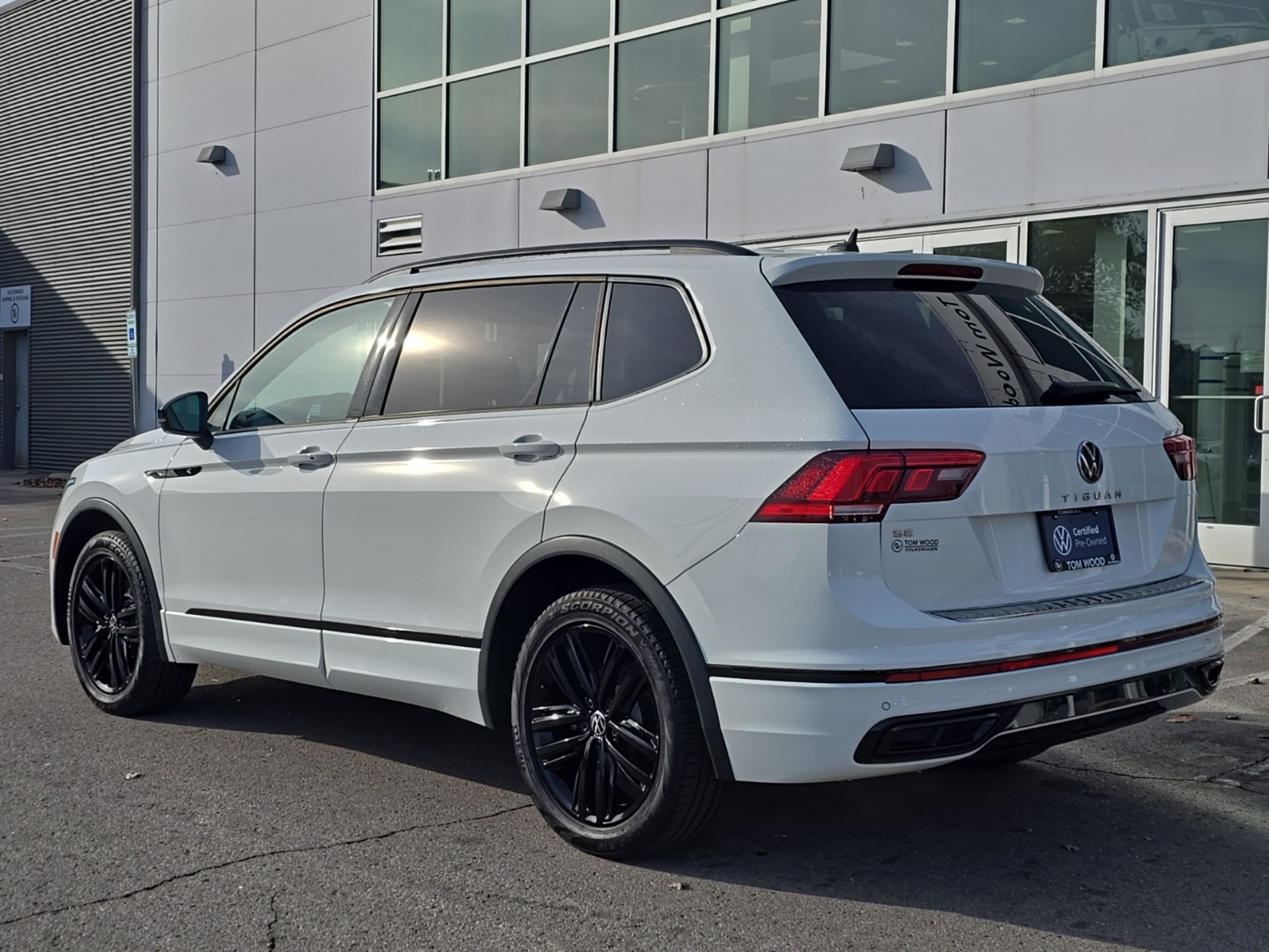 used 2022 Volkswagen Tiguan car, priced at $25,000