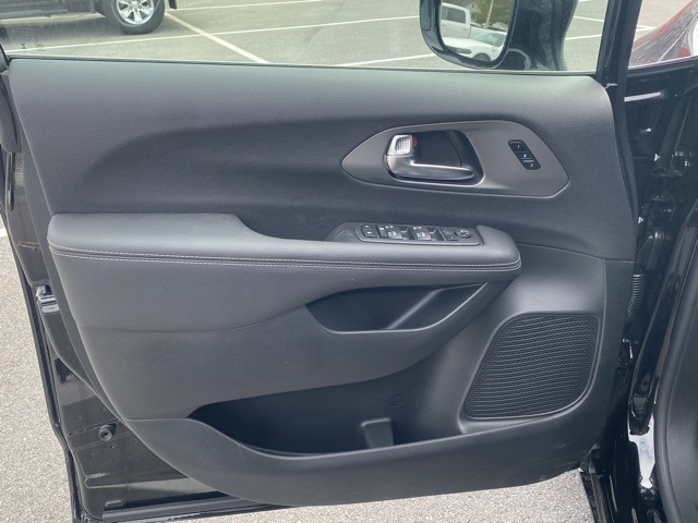 new 2026 Chrysler Pacifica car, priced at $34,920