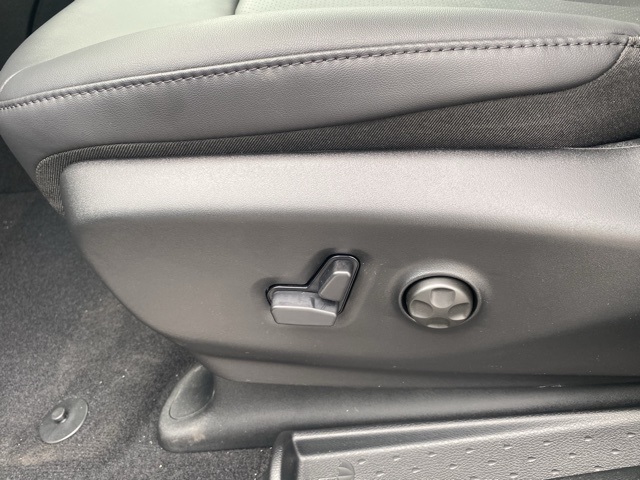 new 2026 Chrysler Pacifica car, priced at $34,920