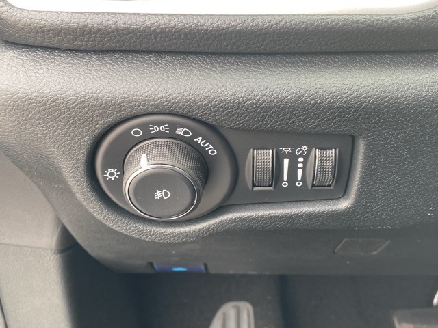 new 2026 Chrysler Pacifica car, priced at $34,920