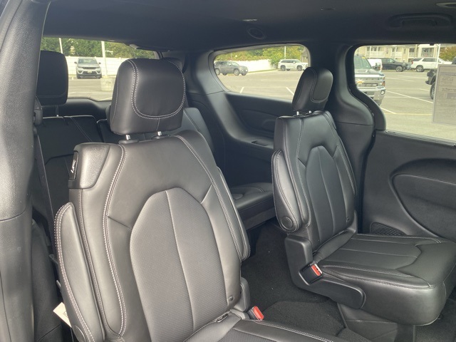 new 2026 Chrysler Pacifica car, priced at $34,920