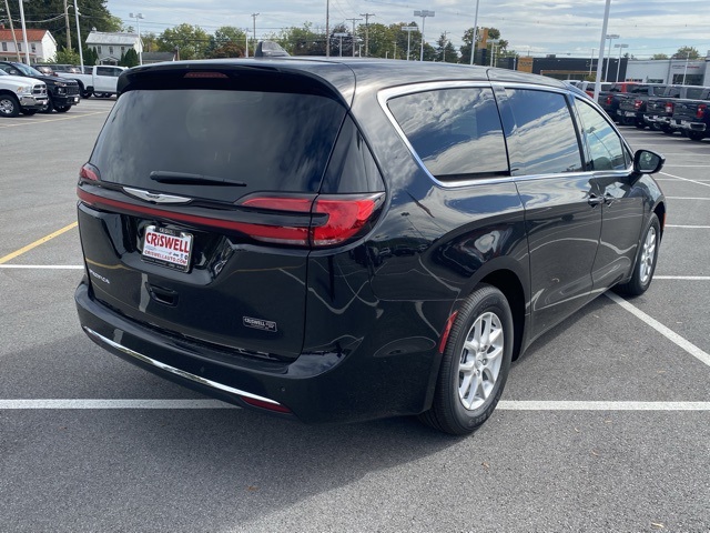 new 2026 Chrysler Pacifica car, priced at $34,920
