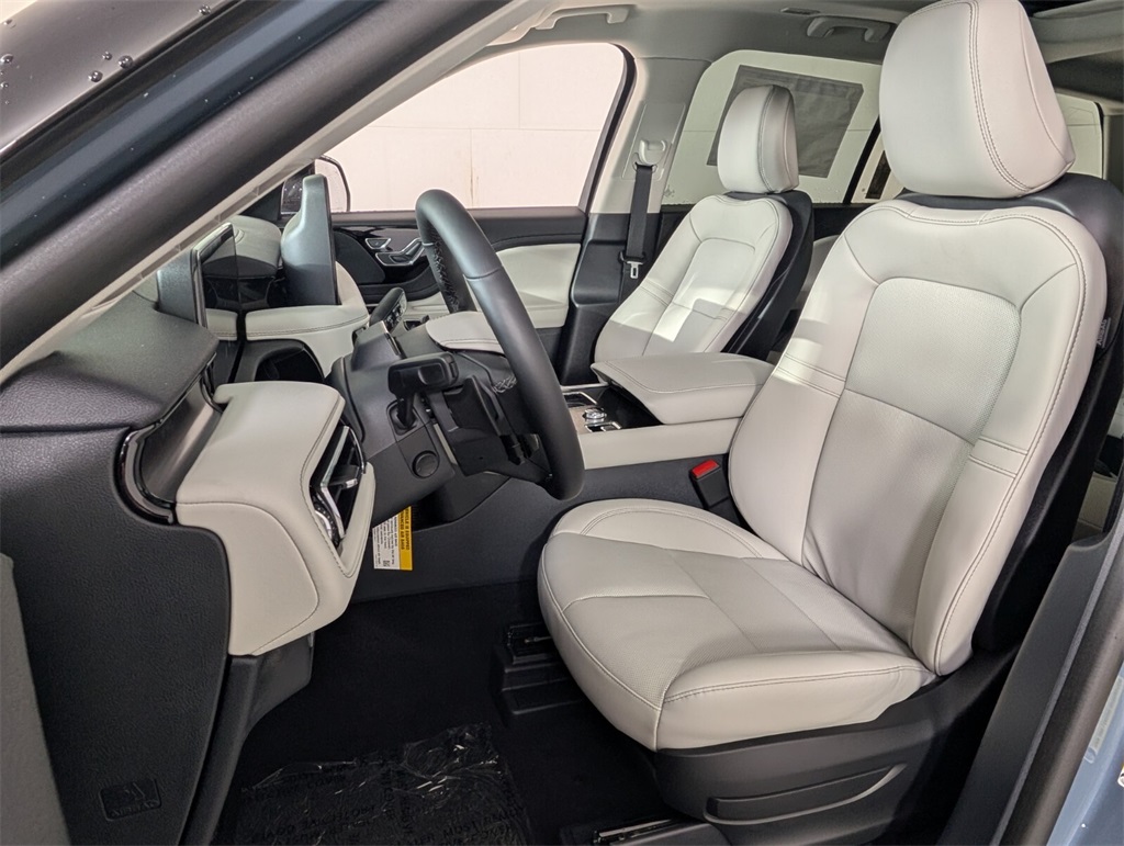 new 2025 Lincoln Aviator car, priced at $59,270