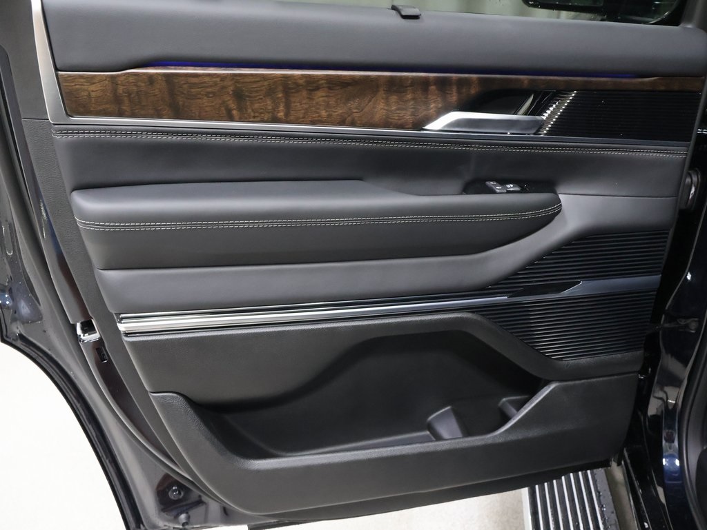 new 2025 Jeep Grand Wagoneer car, priced at $87,830