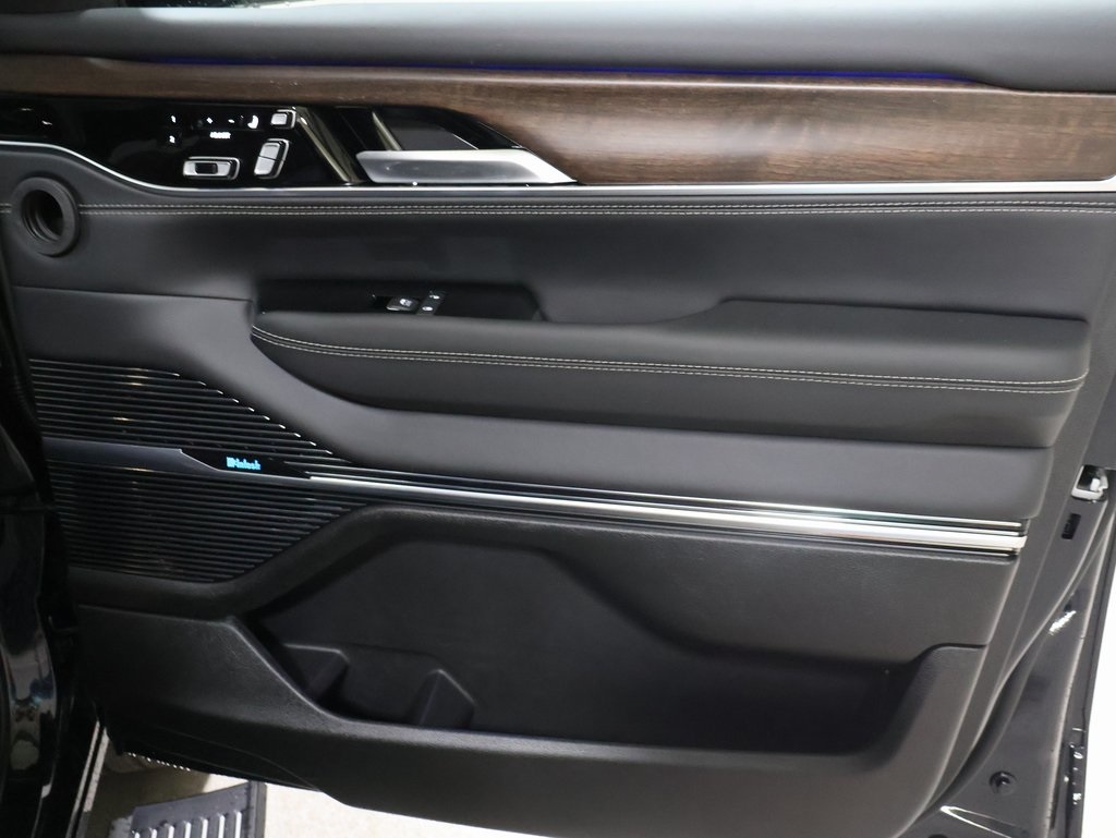 new 2025 Jeep Grand Wagoneer car, priced at $87,830