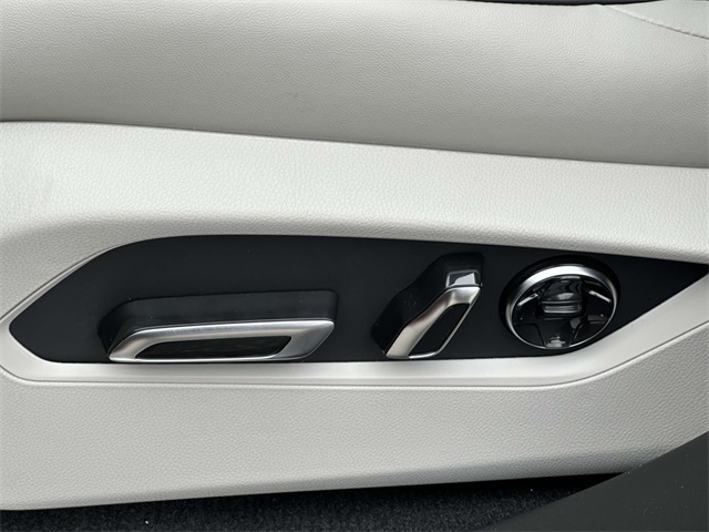 new 2025 Acura RDX car, priced at $54,400