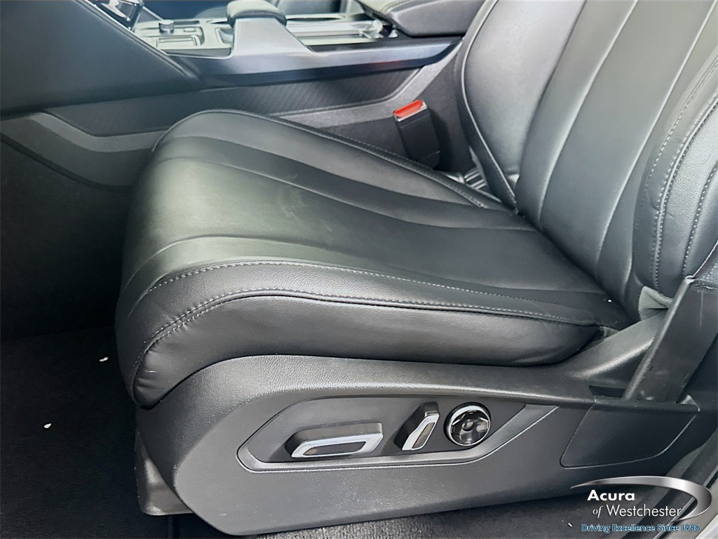 used 2023 Acura MDX car, priced at $36,999