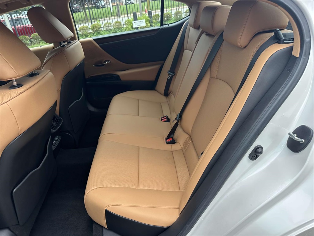 used 2025 Lexus ES car, priced at $44,995