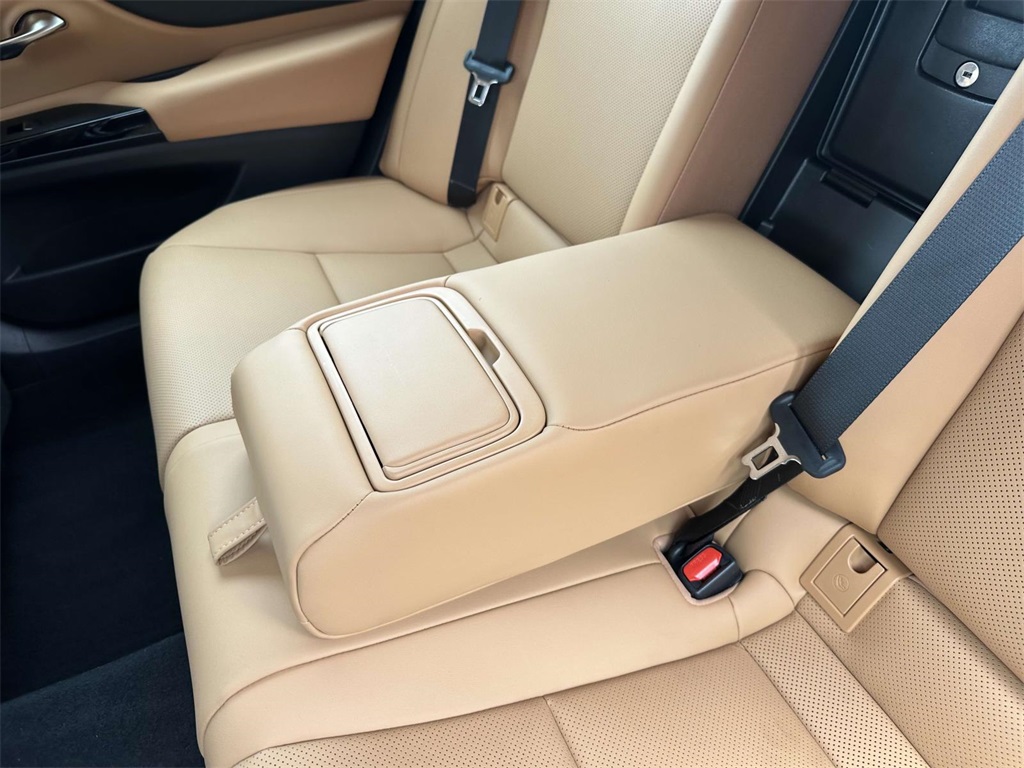 used 2025 Lexus ES car, priced at $44,995