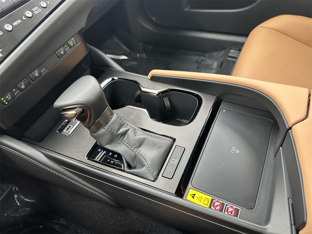 used 2025 Lexus ES car, priced at $44,995