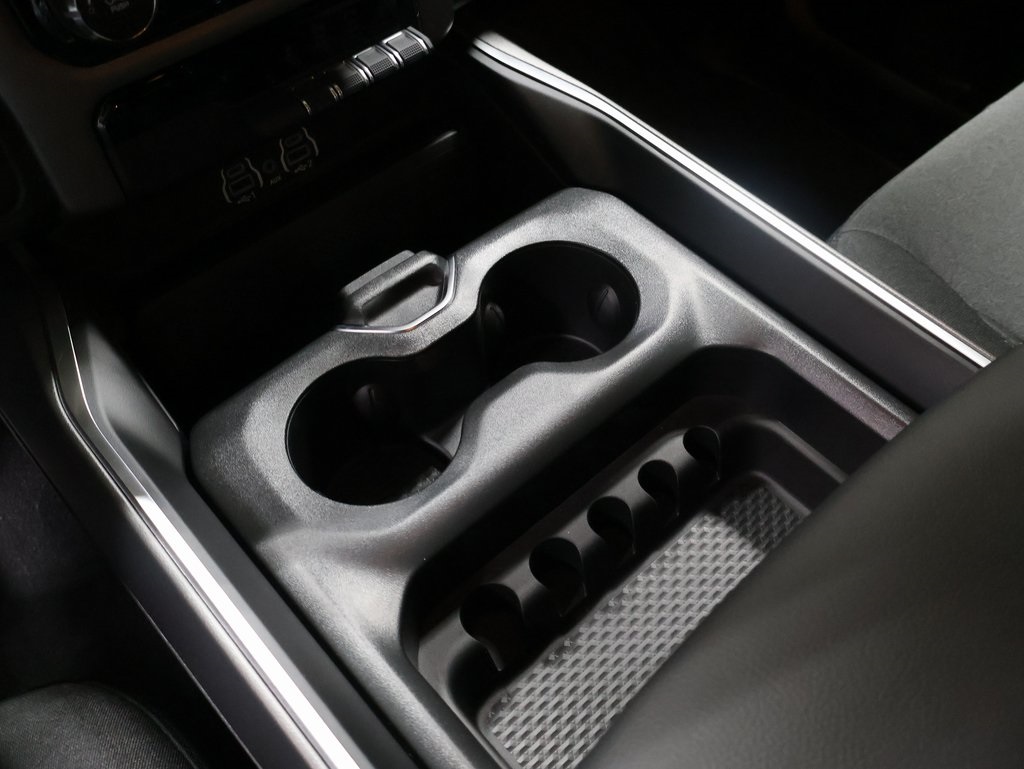 new 2025 Ram 1500 car, priced at $48,577
