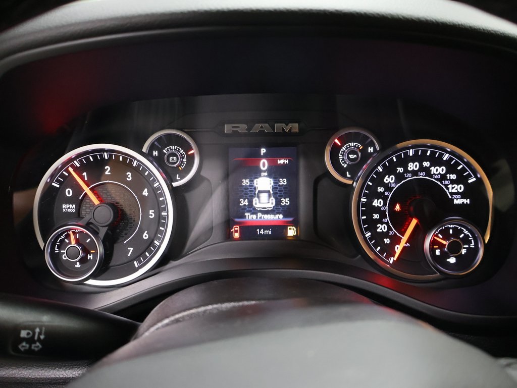 new 2025 Ram 1500 car, priced at $48,577