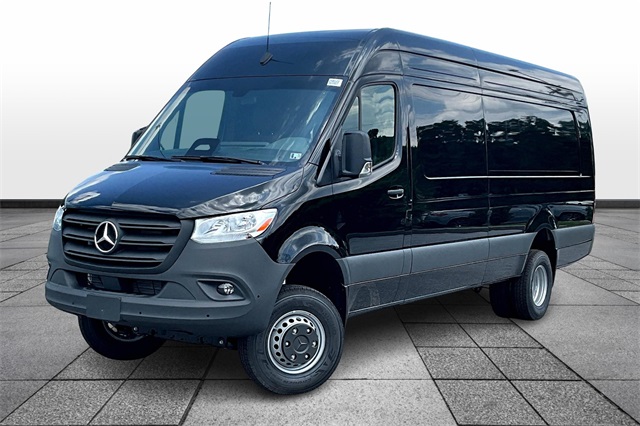new 2025 Mercedes-Benz Sprinter 3500 car, priced at $88,250