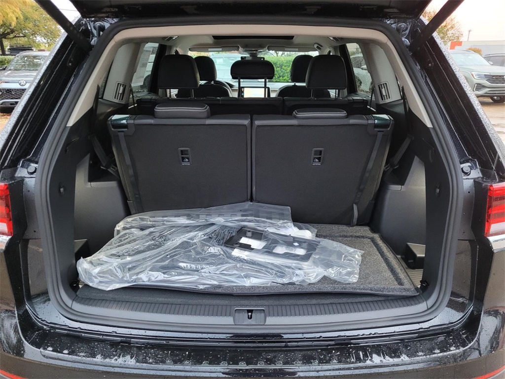 new 2026 Volkswagen Atlas car, priced at $43,185