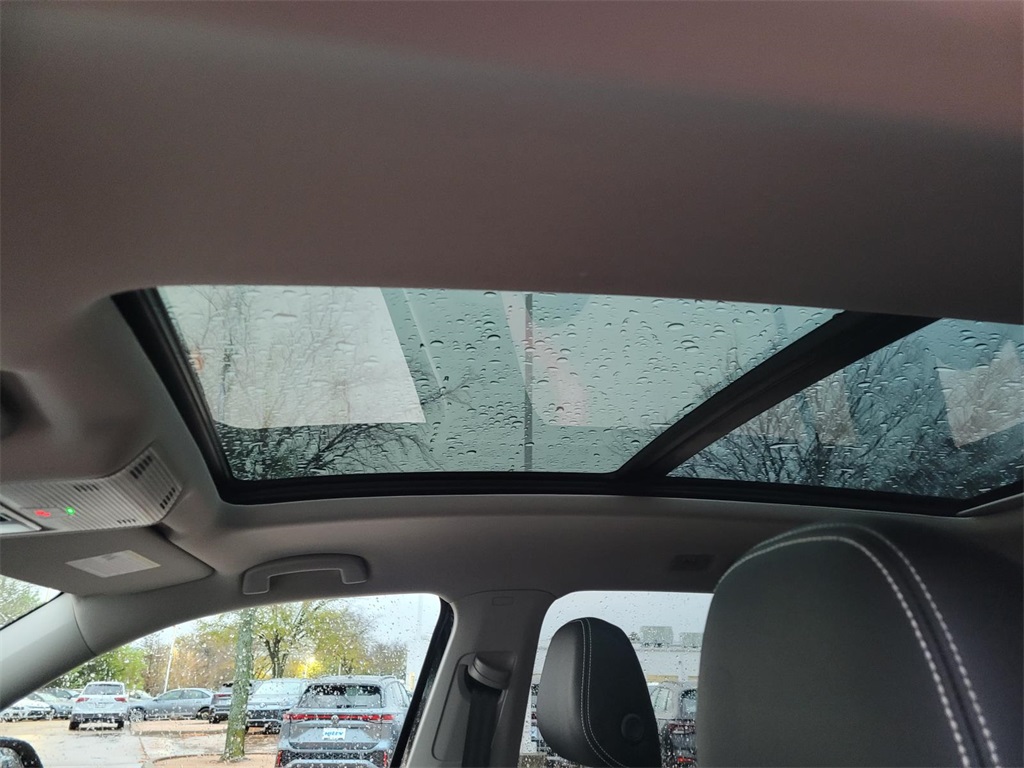 new 2026 Volkswagen Atlas car, priced at $43,185