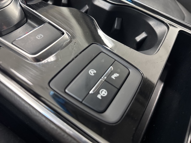 used 2020 Ford Edge car, priced at $18,988