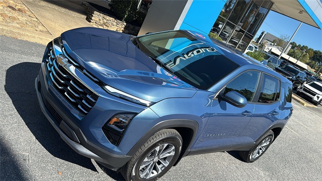 new 2026 Chevrolet Equinox car, priced at $33,145