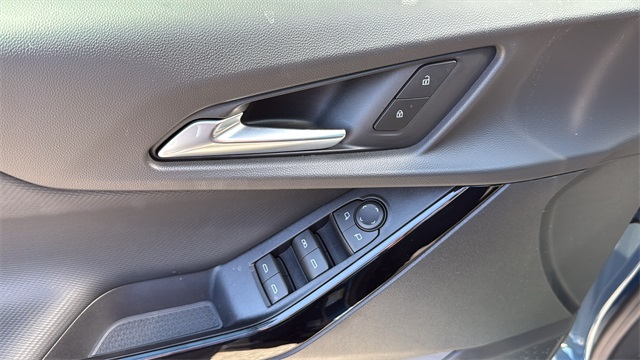 new 2026 Chevrolet Equinox car, priced at $33,145