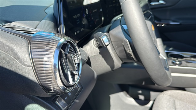 new 2026 Chevrolet Equinox car, priced at $33,145