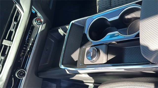 new 2026 Chevrolet Equinox car, priced at $33,145