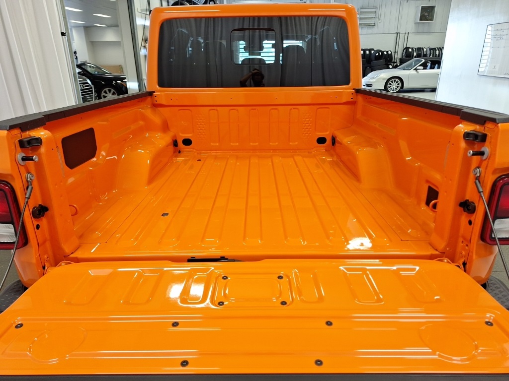 new 2025 Jeep Gladiator car, priced at $47,499