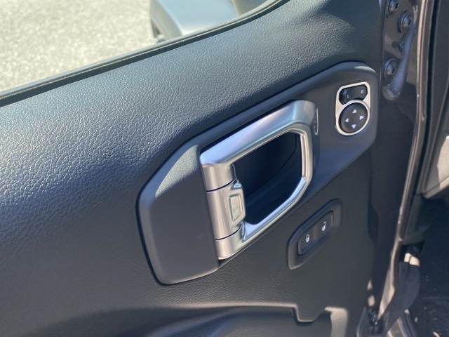 new 2025 Jeep Wrangler car, priced at $36,366