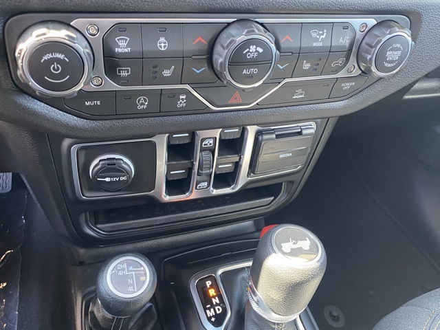 new 2025 Jeep Wrangler car, priced at $36,366