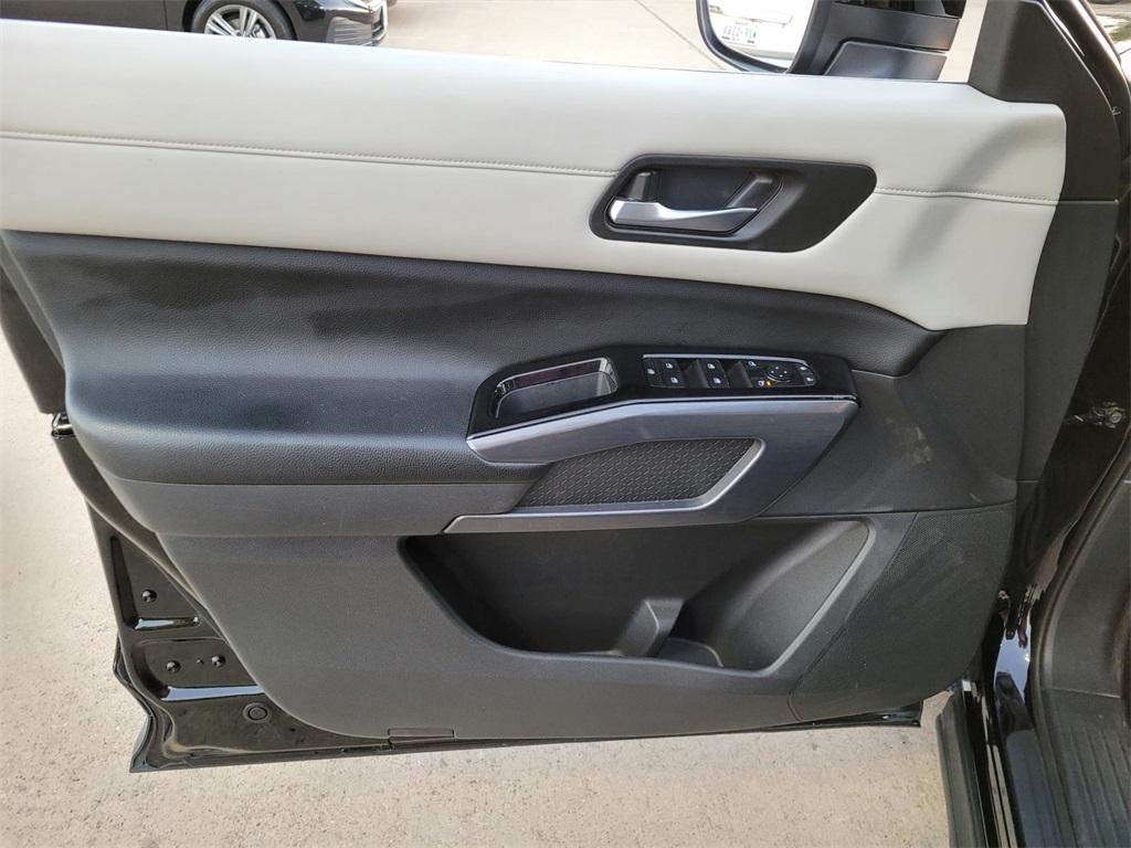 used 2023 Nissan Pathfinder car, priced at $27,500