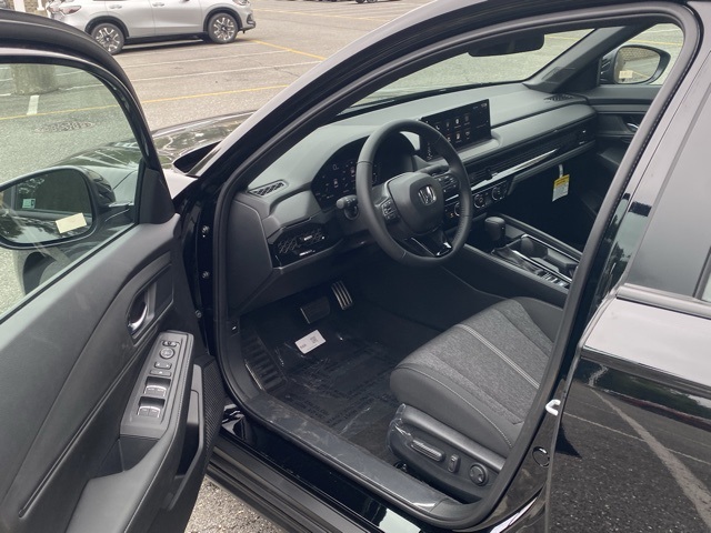 new 2025 Honda Accord Hybrid car, priced at $33,065
