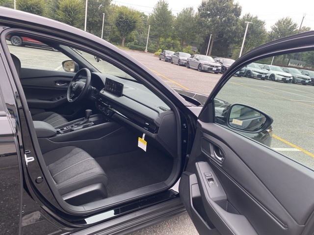 new 2025 Honda Accord Hybrid car, priced at $33,065