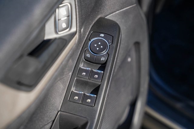 used 2022 Ford Escape car, priced at $15,792