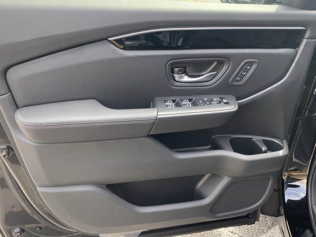new 2025 Honda Pilot car, priced at $51,780