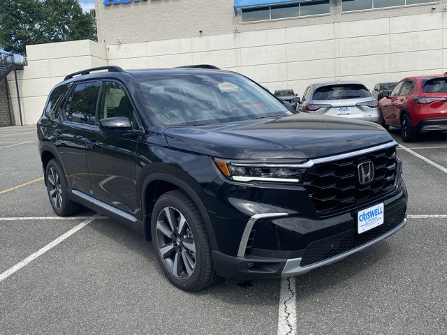 new 2025 Honda Pilot car, priced at $51,780