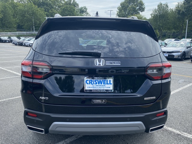 new 2025 Honda Pilot car, priced at $51,780