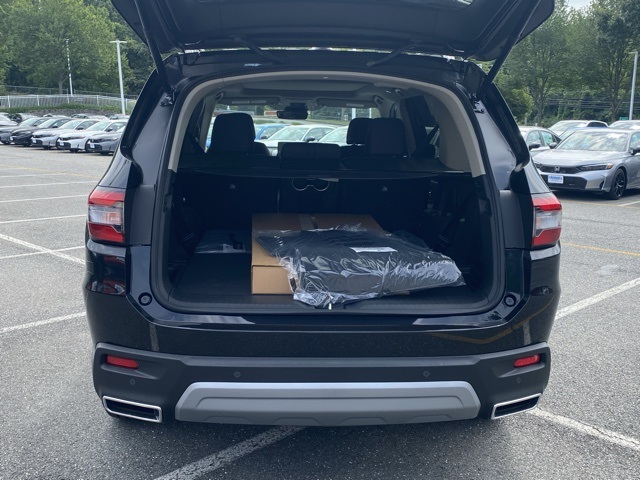 new 2025 Honda Pilot car, priced at $51,780