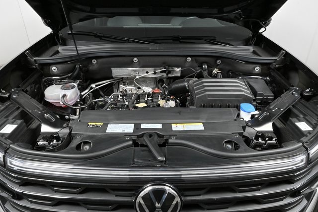 used 2024 Volkswagen Atlas Cross Sport car, priced at $32,500